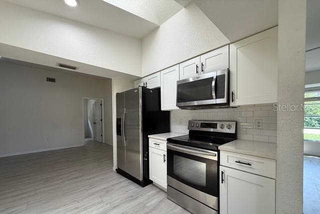 3098 BEACON DRIVE — photo 14 of 41