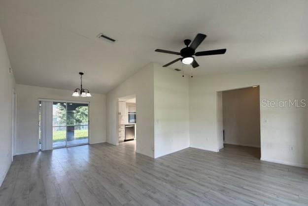3098 BEACON DRIVE — photo 9 of 41