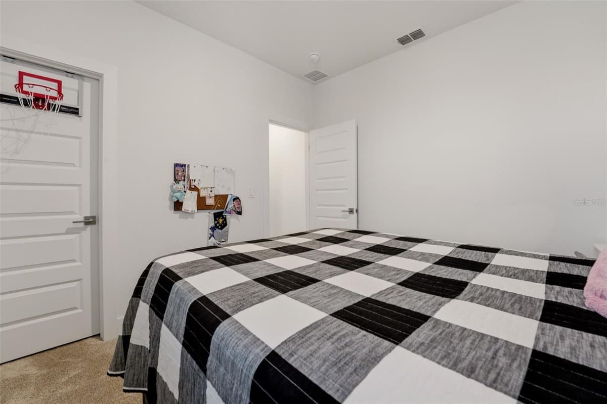 13705 FLAT WOODS TERRACE — photo 37 of 60