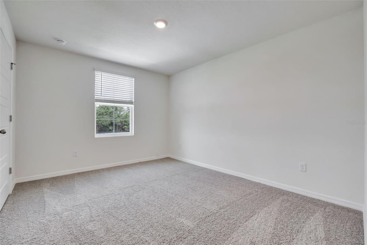 352q RODEN ROAD — photo 28 of 28
