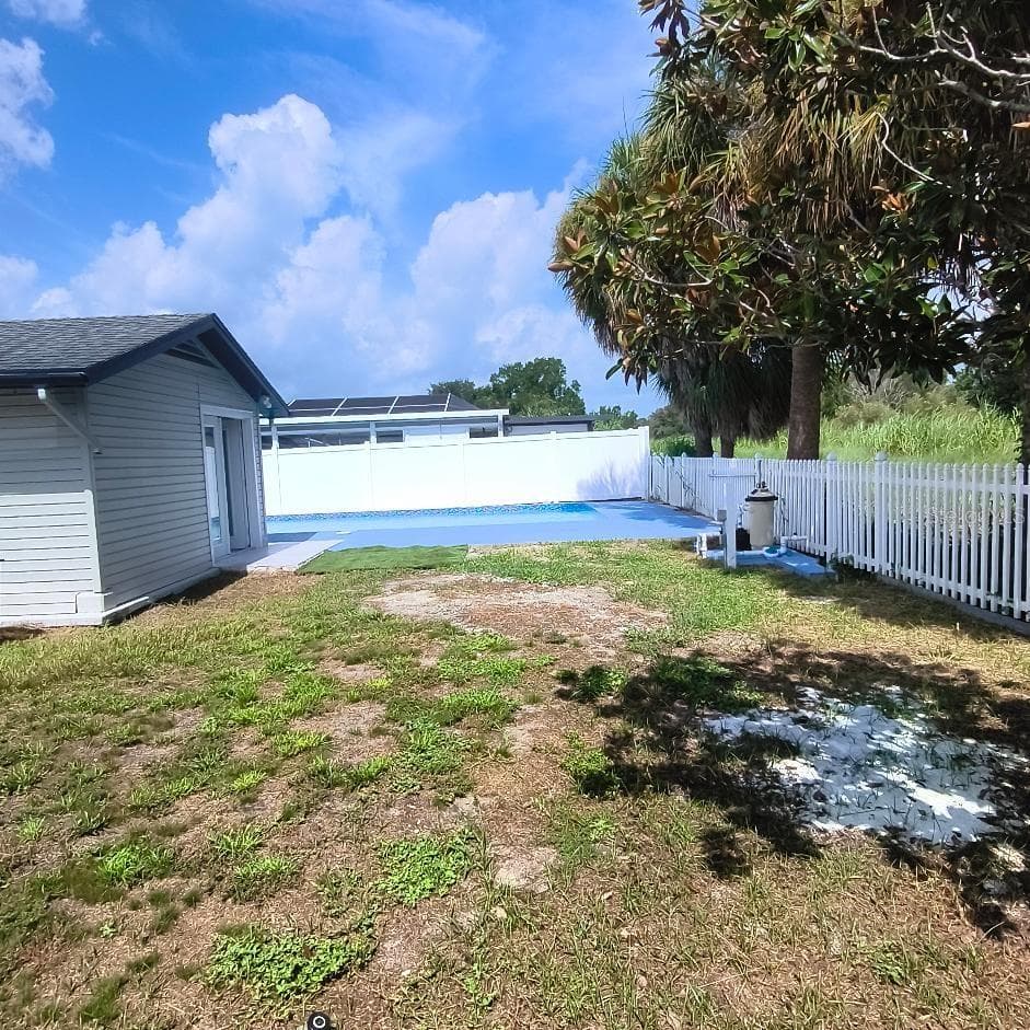 7019 FOUNTAIN AVENUE — photo 19 of 25