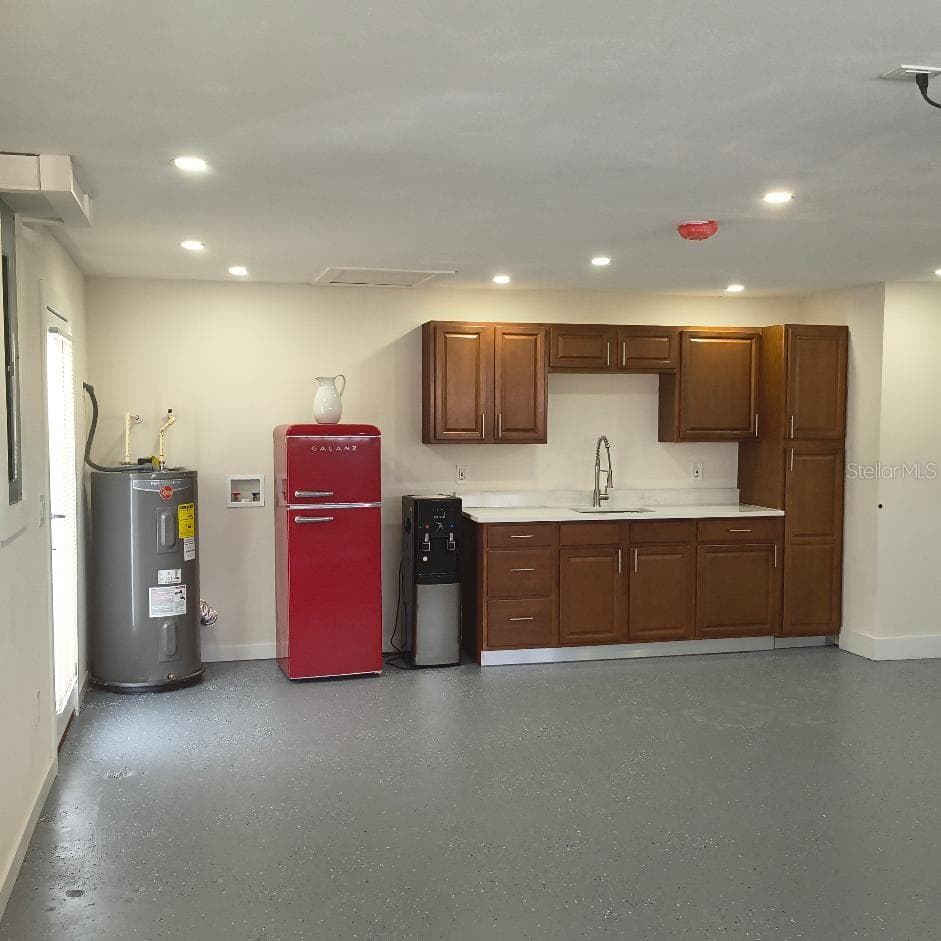 7019 FOUNTAIN AVENUE — photo 21 of 25