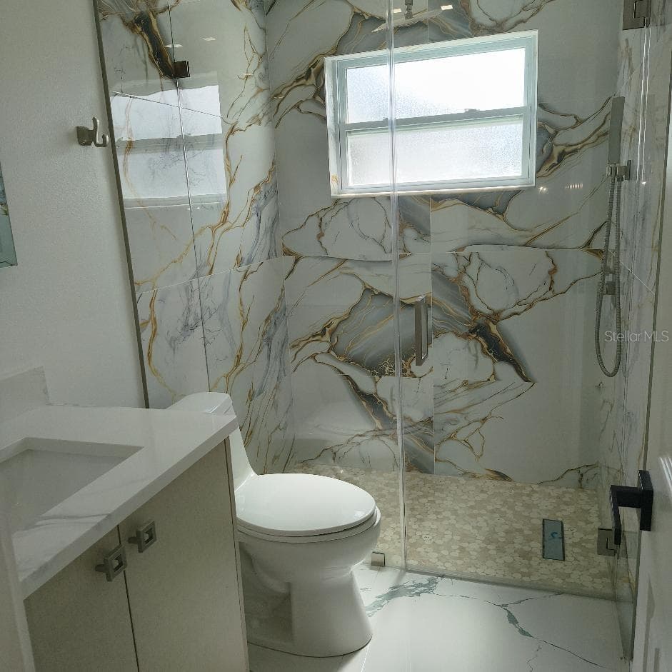 7019 FOUNTAIN AVENUE — photo 5 of 25