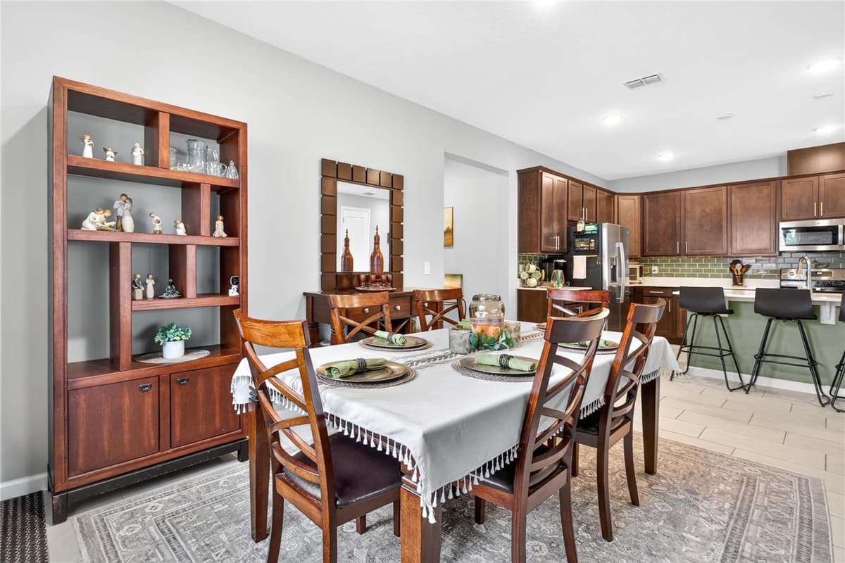 3625 SUBLETT LOOP — photo 9 of 45
