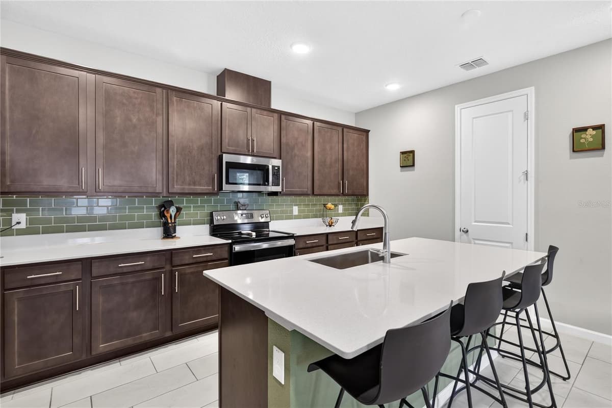 3625 SUBLETT LOOP — photo 4 of 45