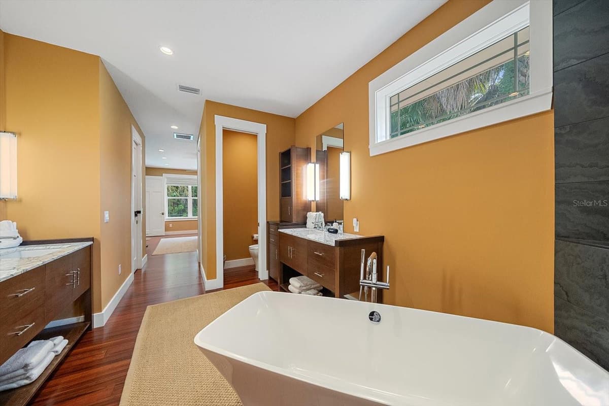 2395 HYDE PARK STREET — photo 26 of 44