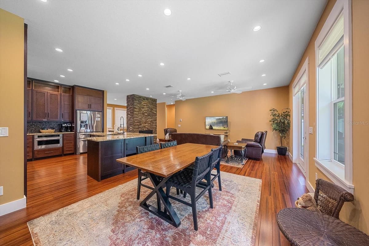 2395 HYDE PARK STREET — photo 15 of 44