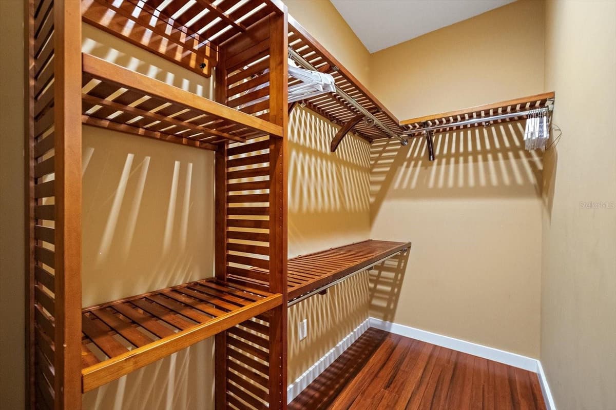 2395 HYDE PARK STREET — photo 20 of 44