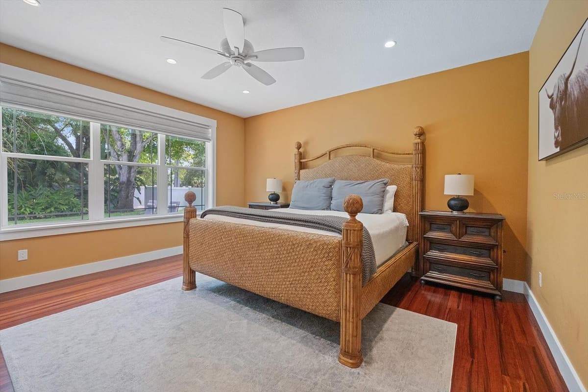 2395 HYDE PARK STREET — photo 18 of 44