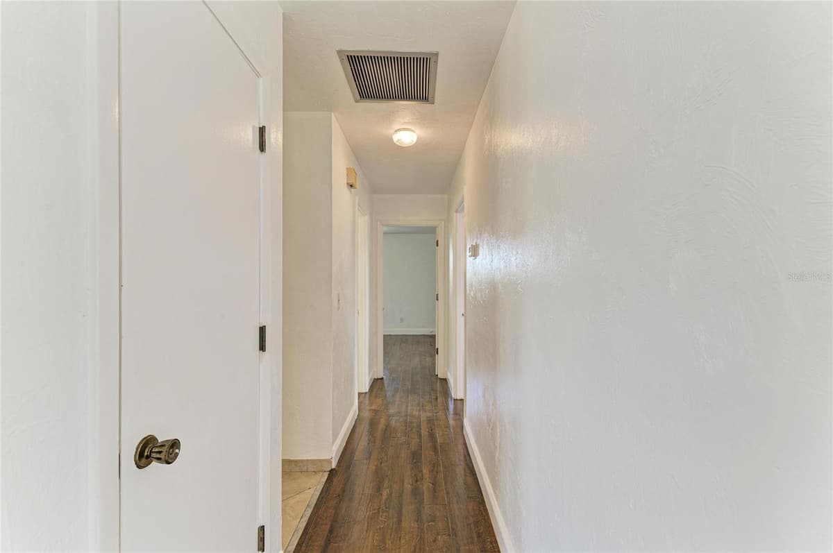 4404 18TH AVENUE — photo 28 of 59