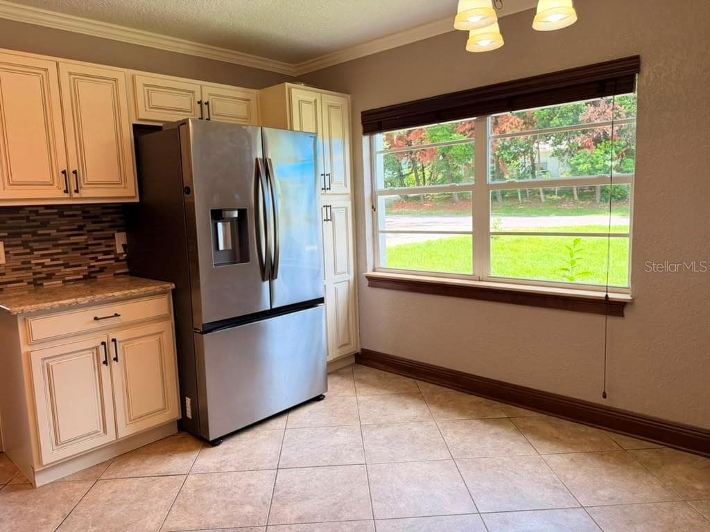 1150 MAGNOLIA DRIVE — photo 8 of 26