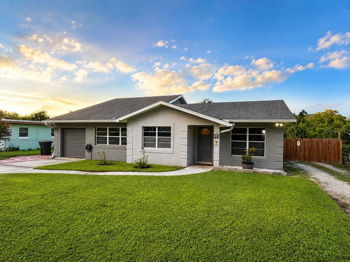 1150 MAGNOLIA DRIVE — photo 1 of 26