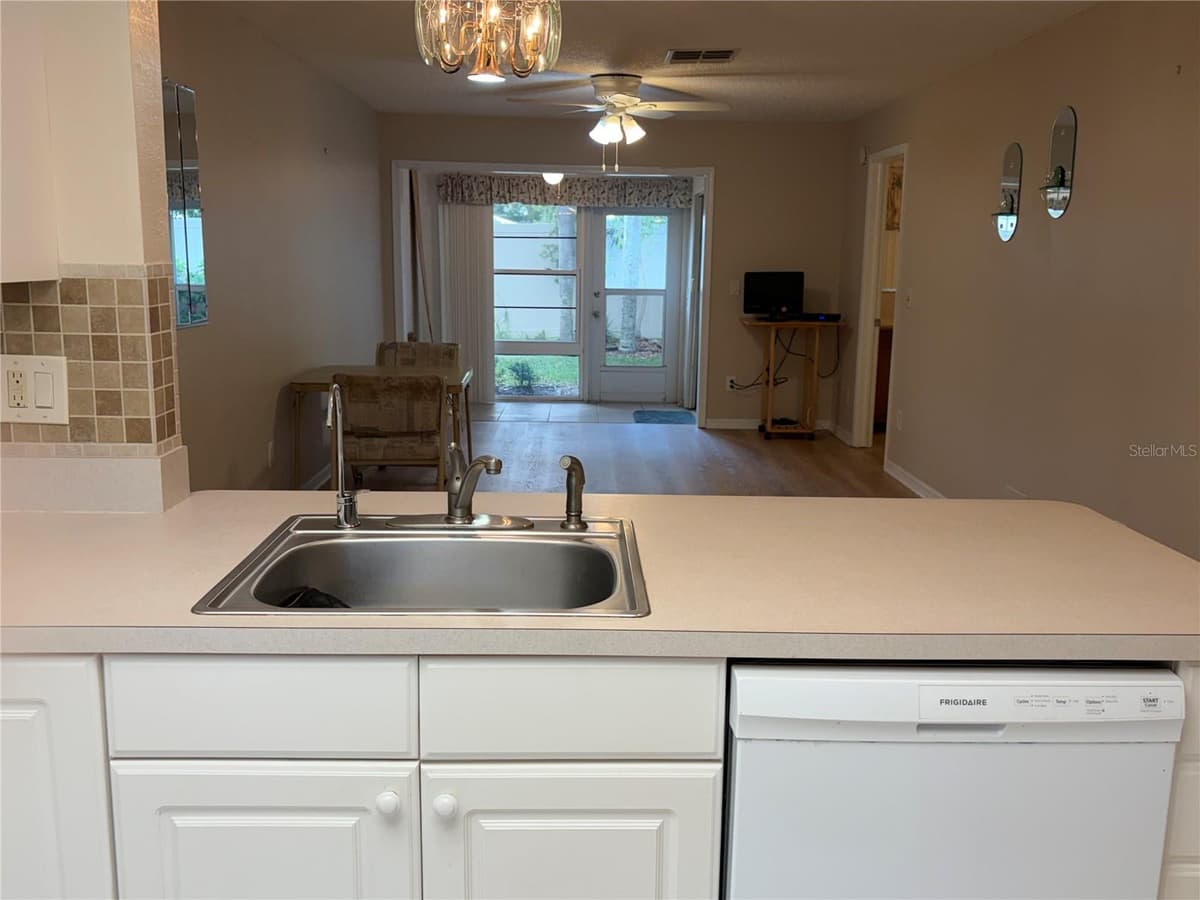 2465 NORTHSIDE DRIVE — photo 7 of 19