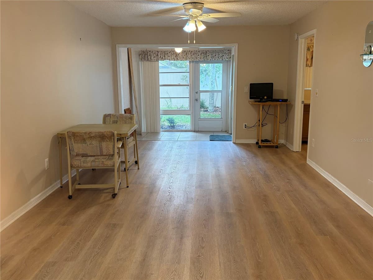 2465 NORTHSIDE DRIVE — photo 3 of 19