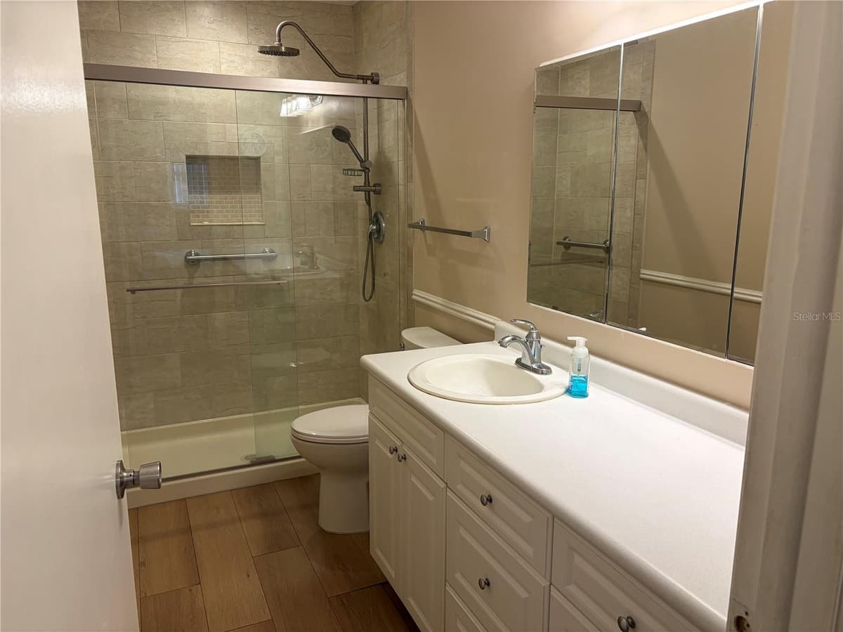 2465 NORTHSIDE DRIVE — photo 11 of 19