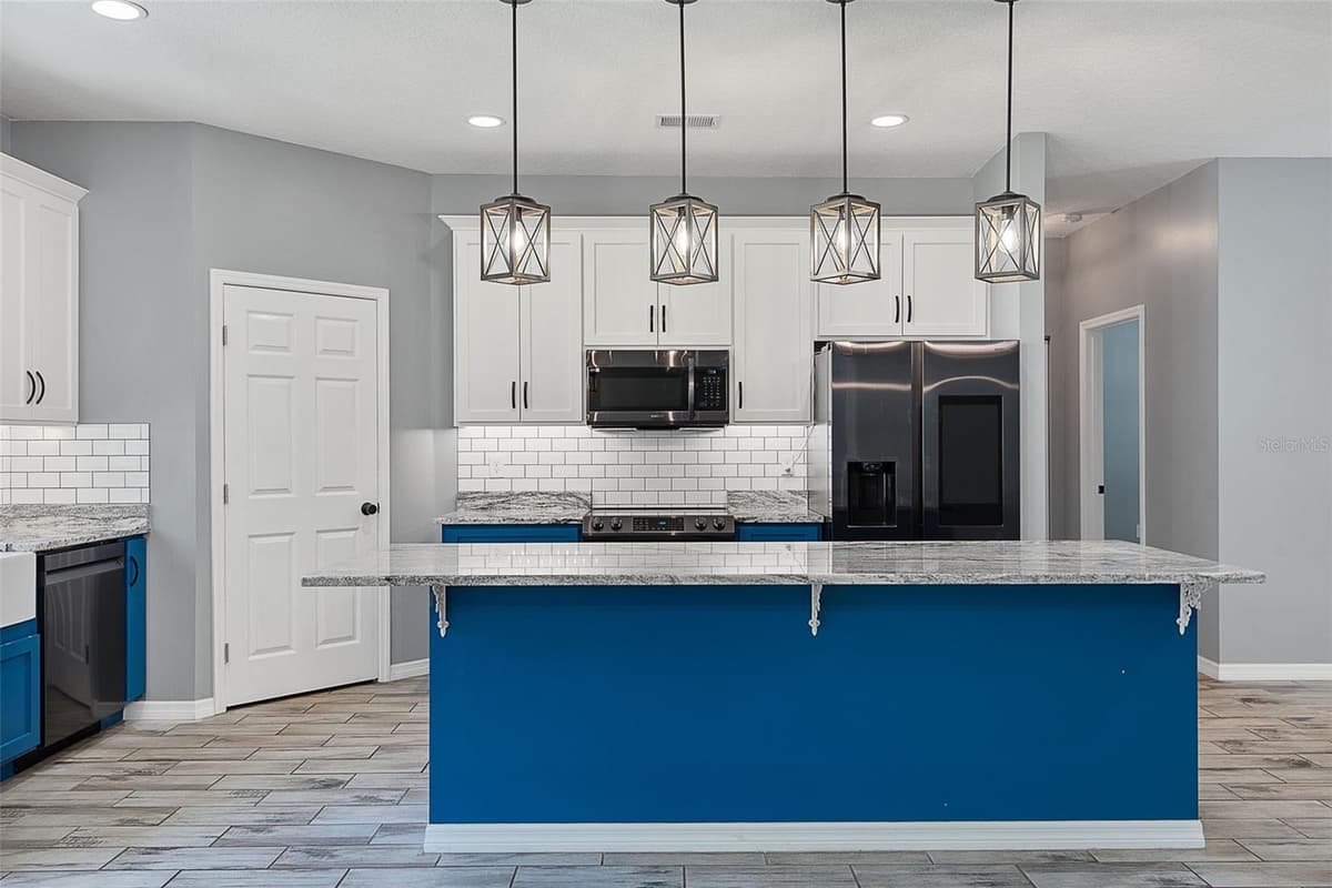 4220 PALATKA BOULEVARD — photo 10 of 48