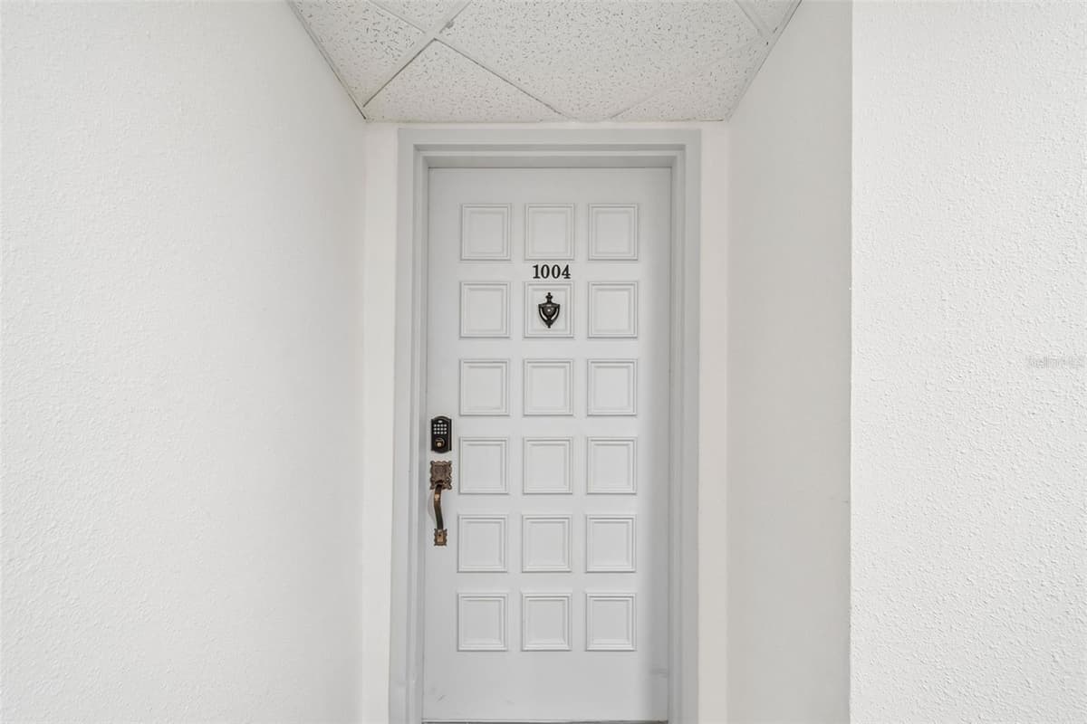 6265 SUN BOULEVARD — photo 39 of 52