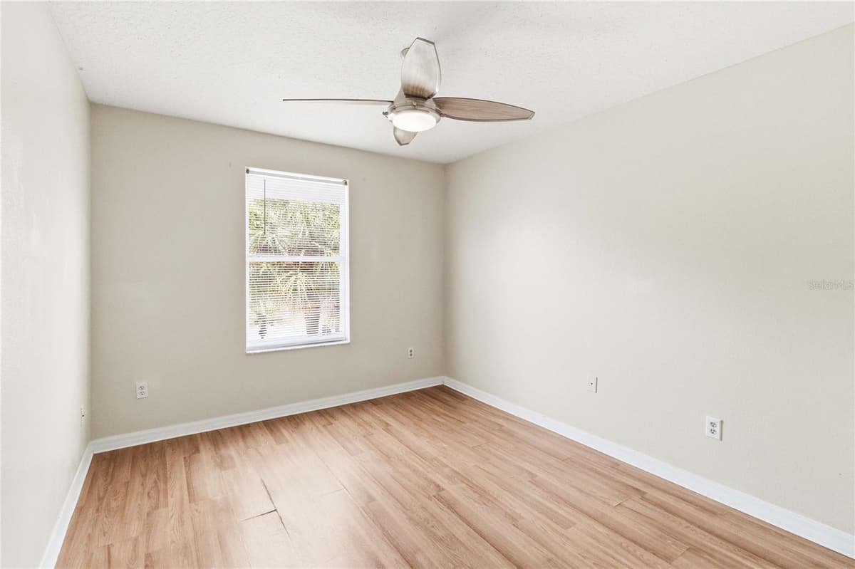 2825 CLIFFE COURT — photo 24 of 29
