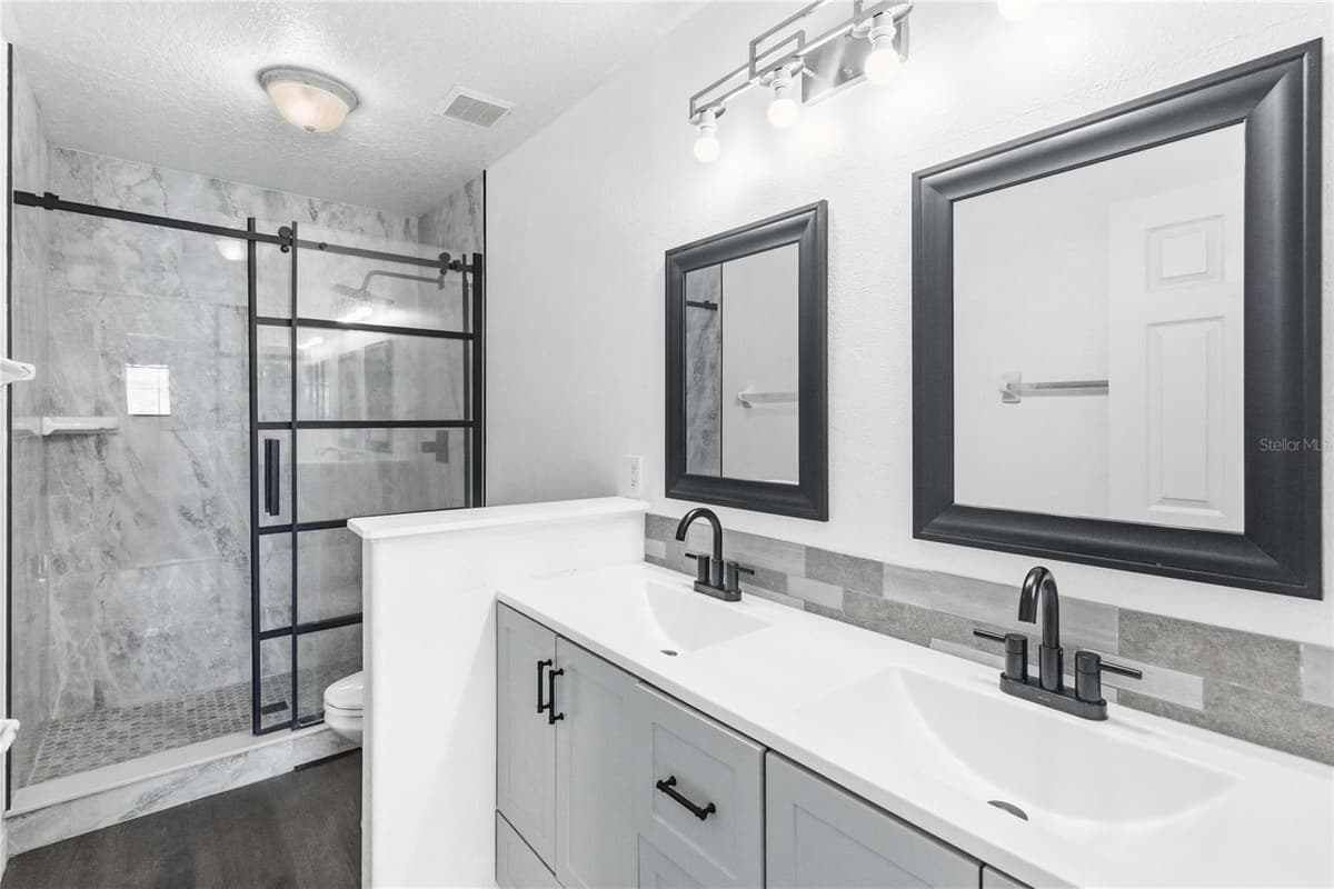 2825 CLIFFE COURT — photo 20 of 29