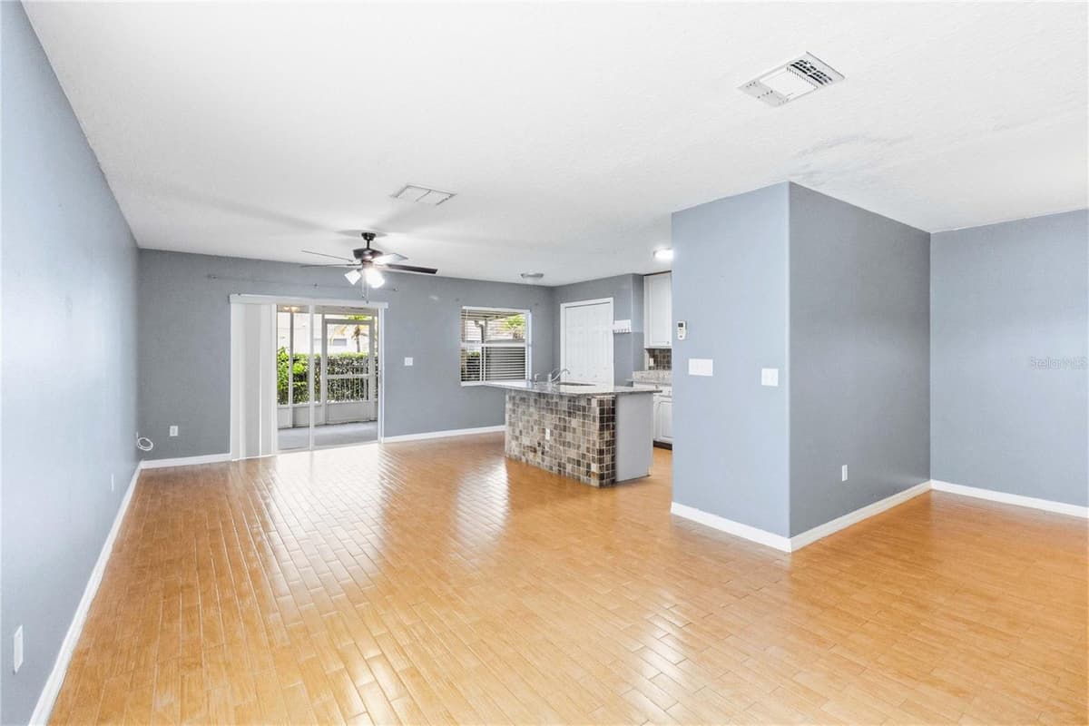 2825 CLIFFE COURT — photo 5 of 29