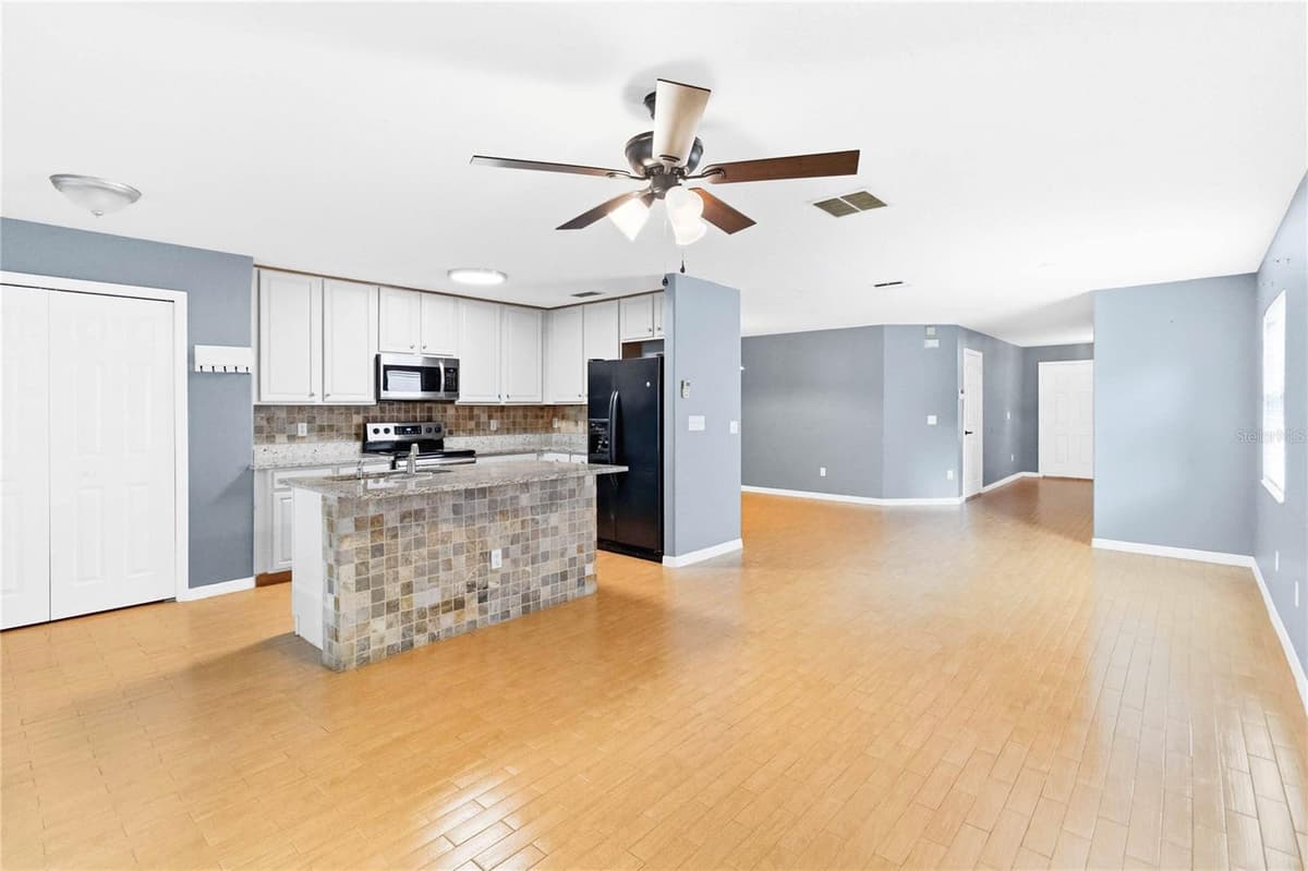 2825 CLIFFE COURT — photo 8 of 29