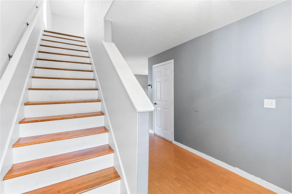 2825 CLIFFE COURT — photo 13 of 29