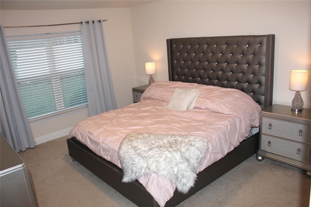 826 LANDMARK HILLS DRIVE — photo 8 of 24