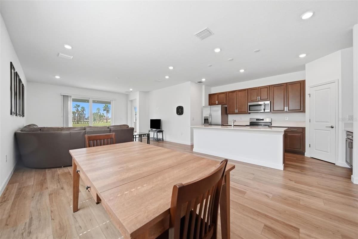 2286 CERULEAN DRIVE — photo 9 of 46