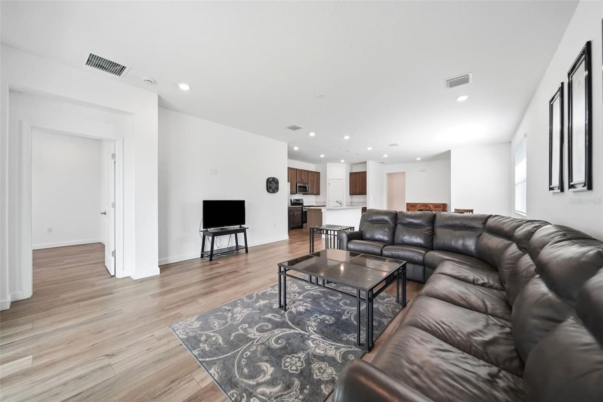 2286 CERULEAN DRIVE — photo 17 of 46