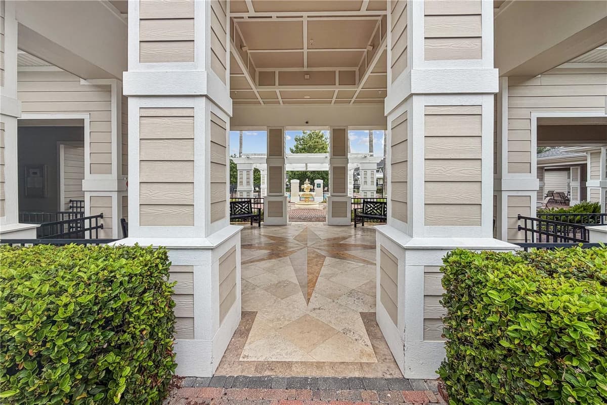 130 SOUTHERN PECAN CIRCLE — photo 42 of 44