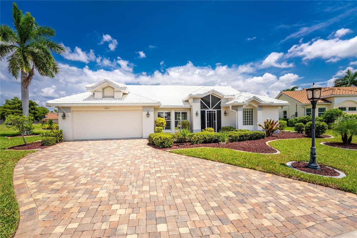 6011 KEY LARGO CIRCLE — photo 2 of 65