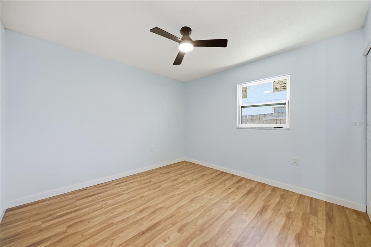 5920 DENVER STREET — photo 15 of 40