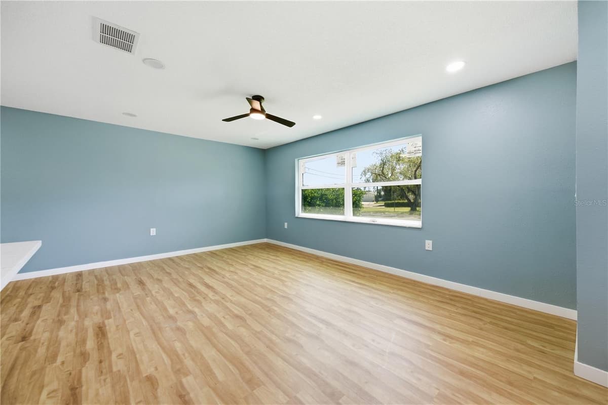 5920 DENVER STREET — photo 22 of 40
