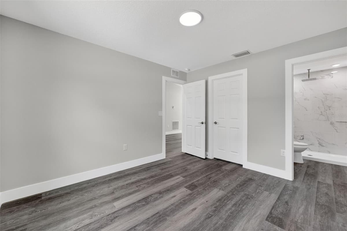 15393 26TH PLACE — photo 19 of 33
