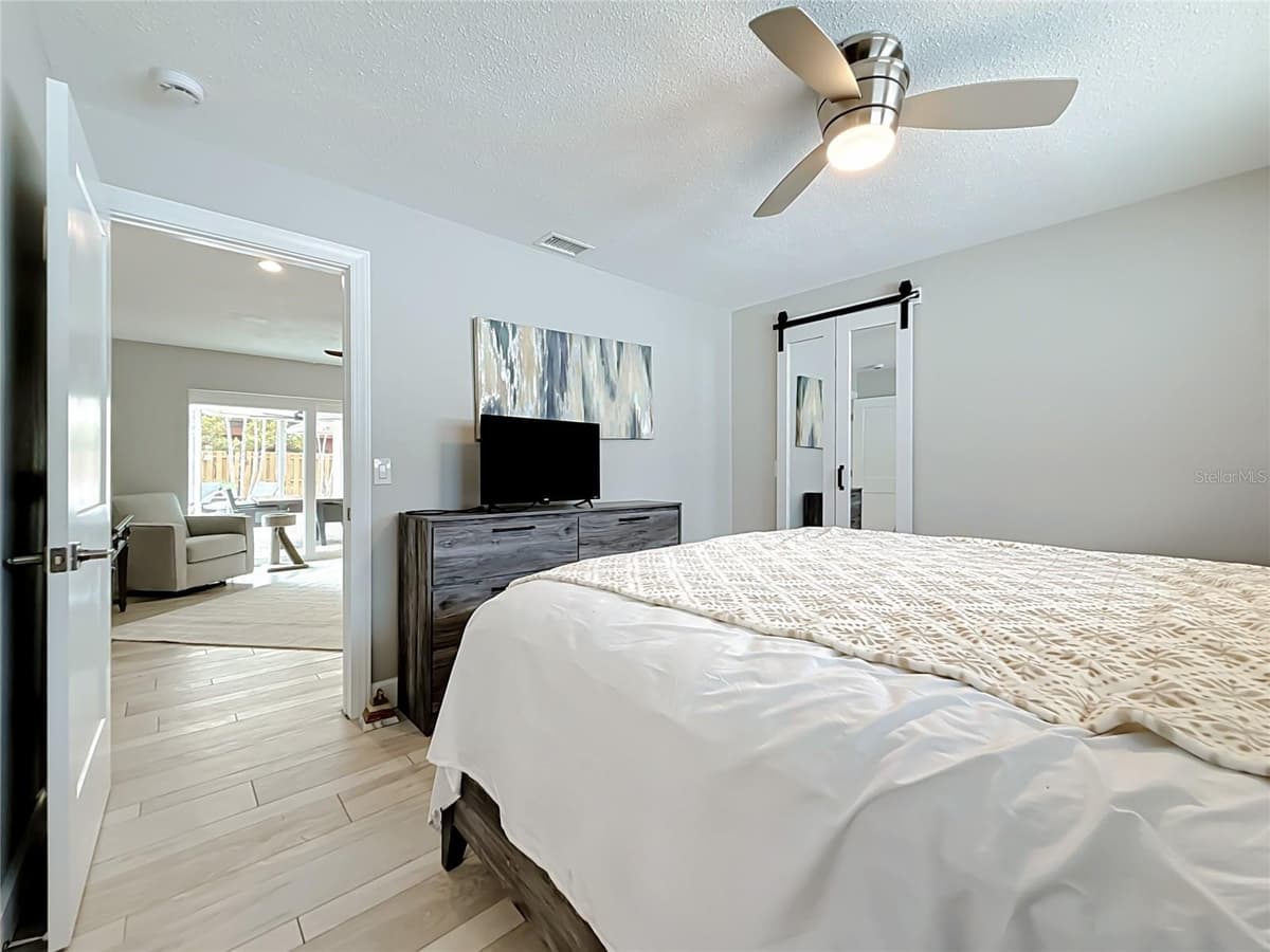 6351 3RD PALM POINT — photo 36 of 93