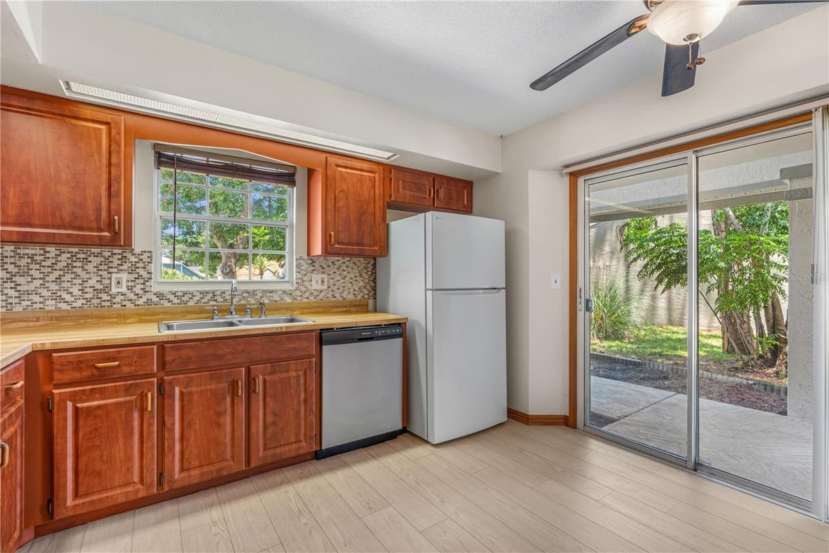 104 SHOAL CREEK CIRCLE — photo 17 of 41