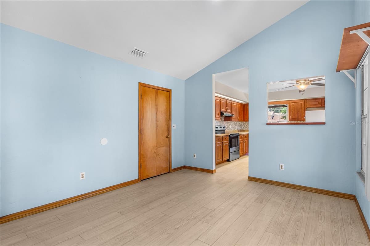 104 SHOAL CREEK CIRCLE — photo 13 of 41