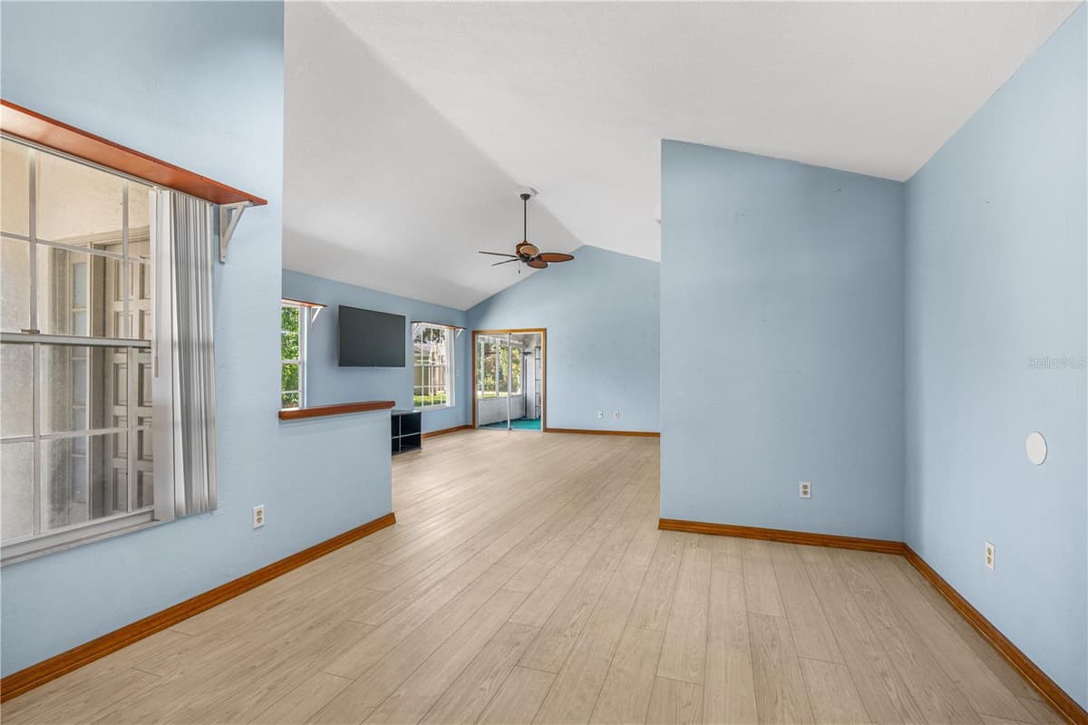 104 SHOAL CREEK CIRCLE — photo 14 of 41