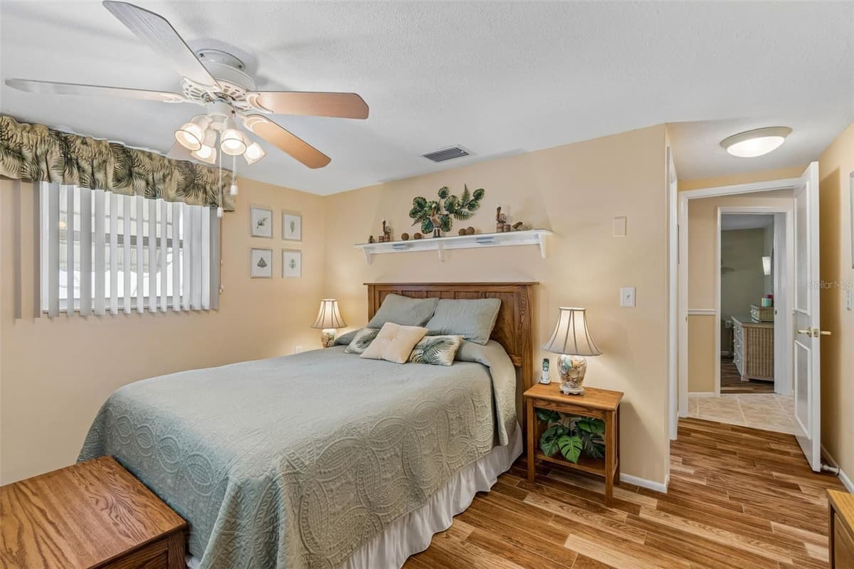 5843 APPLETREE ROAD — photo 37 of 84