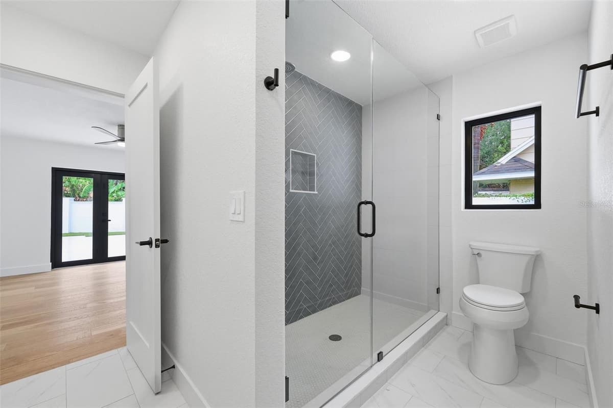 2823 MORRISON AVENUE — photo 27 of 42