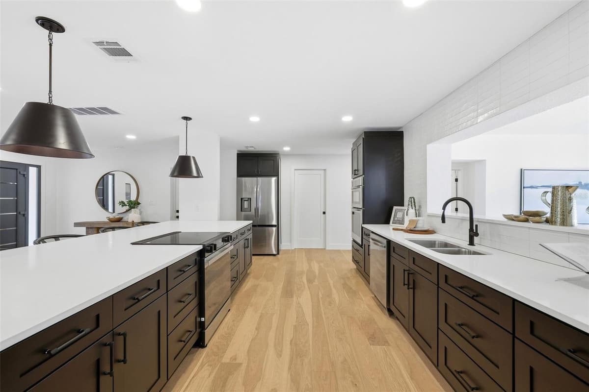2823 MORRISON AVENUE — photo 11 of 42