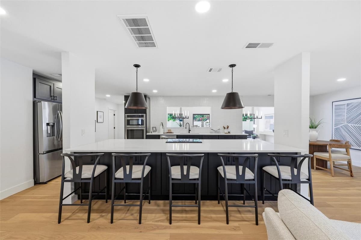 2823 MORRISON AVENUE — photo 8 of 42
