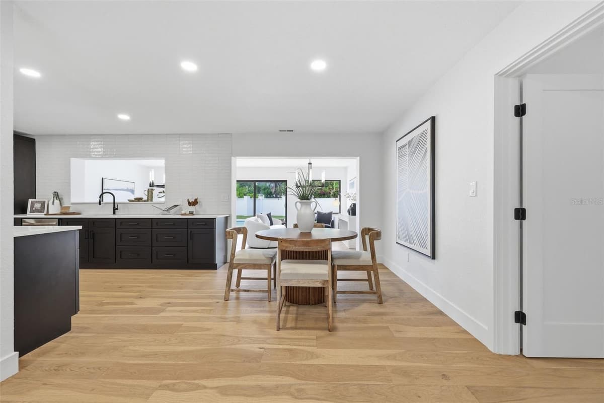 2823 MORRISON AVENUE — photo 13 of 42