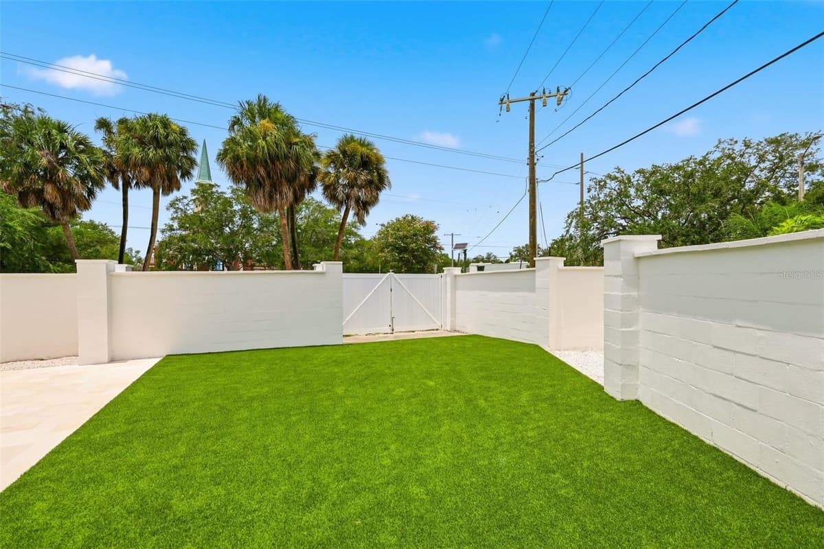 2823 MORRISON AVENUE — photo 33 of 42
