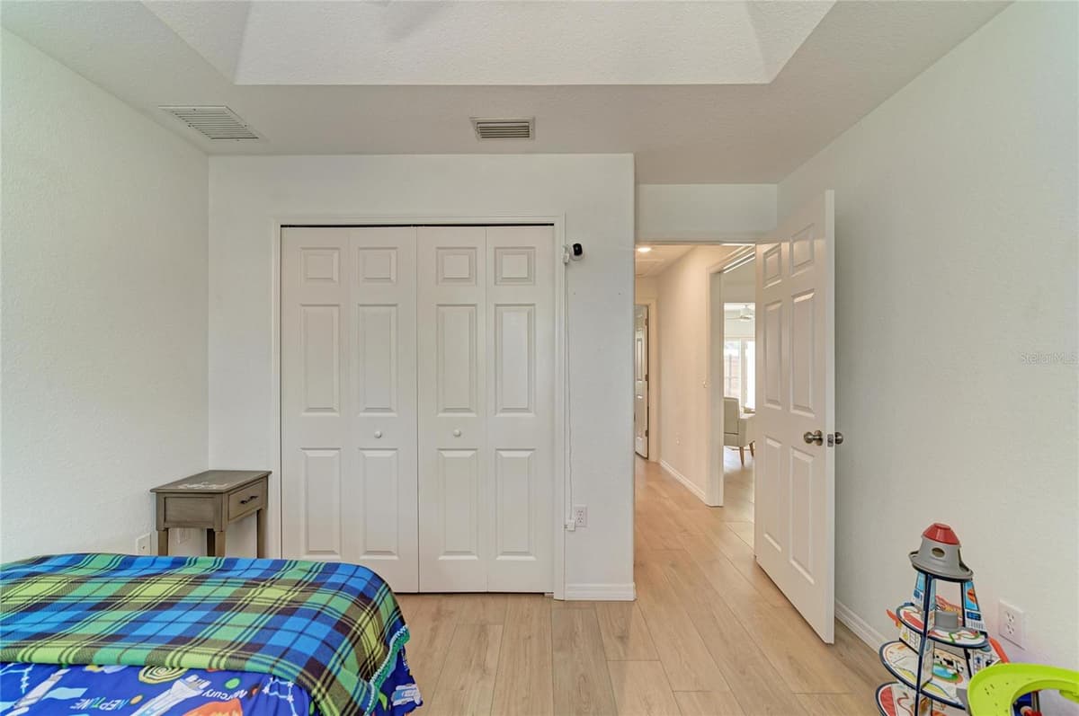 655 MISSOURI ROAD — photo 15 of 27