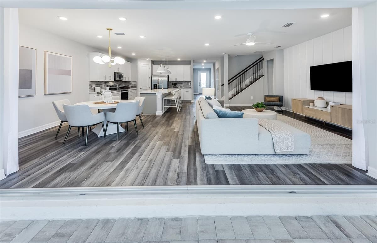 7440 SUMMER COURT — photo 12 of 24