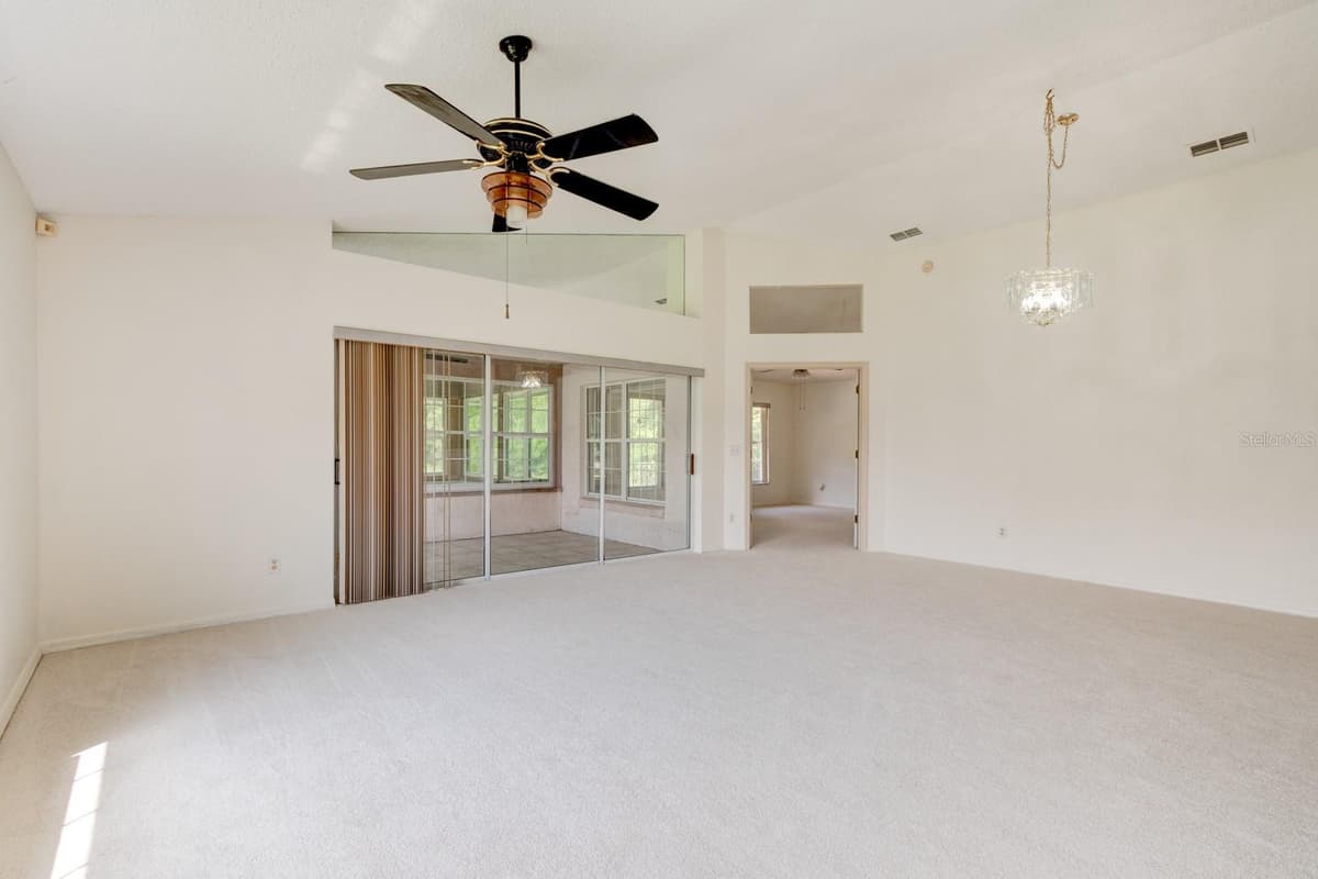 317 GLENBRIAR CIRCLE — photo 9 of 32