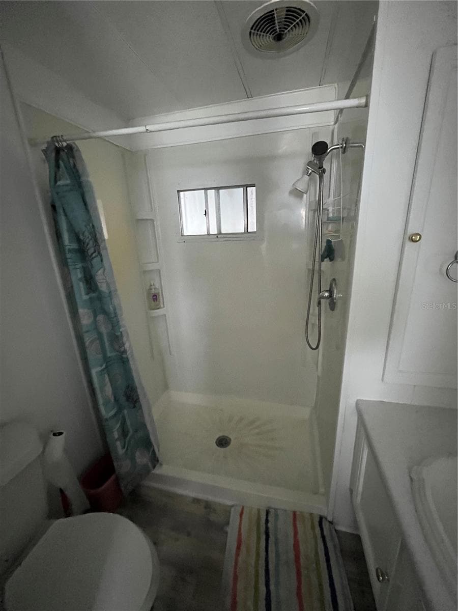 634 COMO DRIVE — photo 16 of 27