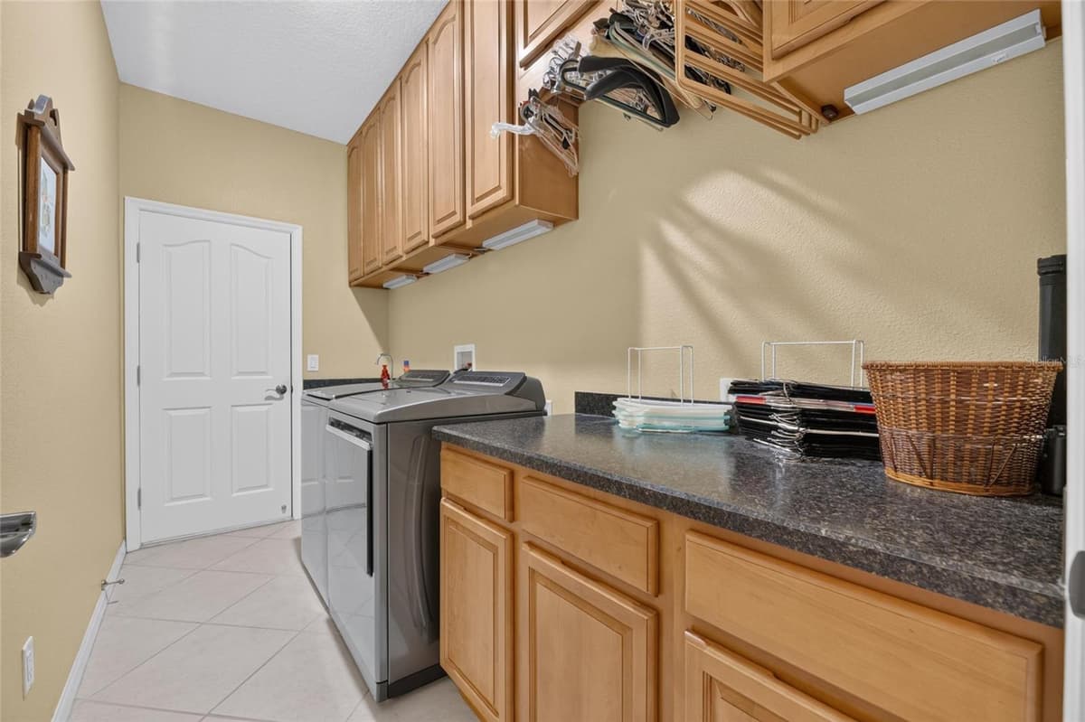 7508 DUNBRIDGE DRIVE — photo 36 of 66