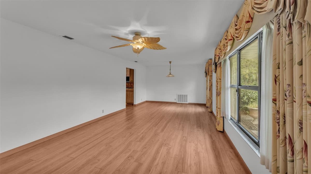 9240 MOORE ROAD — photo 15 of 54